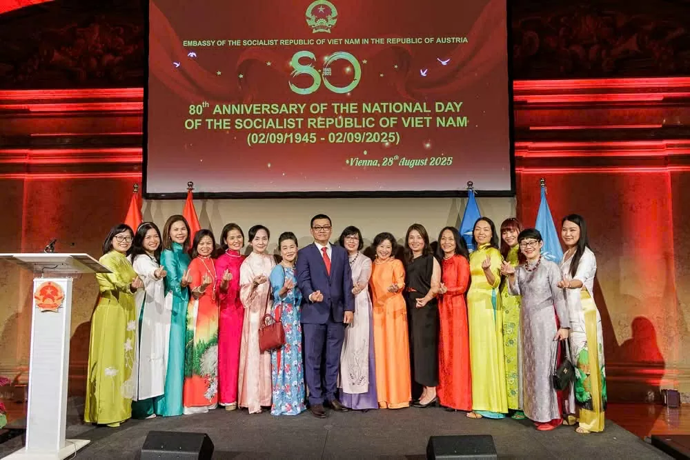 Kỷ niệm 80 năm Quốc khánh tại Áo: Tràn ngập sắc màu, âm thanh và văn hóa Kỷ niệm 80 năm Quốc khánh tại Áo: Tràn ngập sắc màu, âm thanh và văn hóa