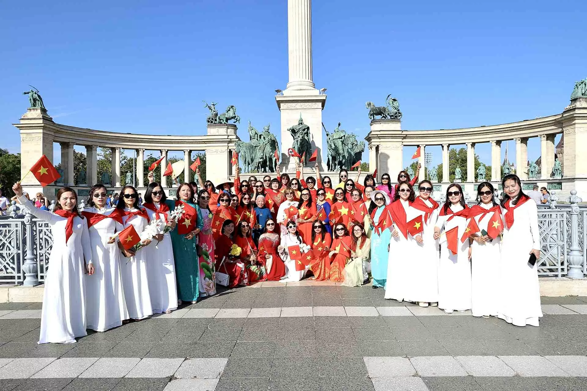 Kỷ niệm 80 năm Quốc khánh 2/9 tại Budapest: Khẳng định vị thế quốc gia, vun đắp tình hữu nghị và quan hệ Đối tác toàn diện Việt Nam-Hungary Kỷ niệm 80 năm Quốc khánh 2/9 tại Budapest: Khẳng định vị thế quốc gia, vun đắp tình hữu nghị và quan hệ Đối tác toàn diện Việt Nam Hungary