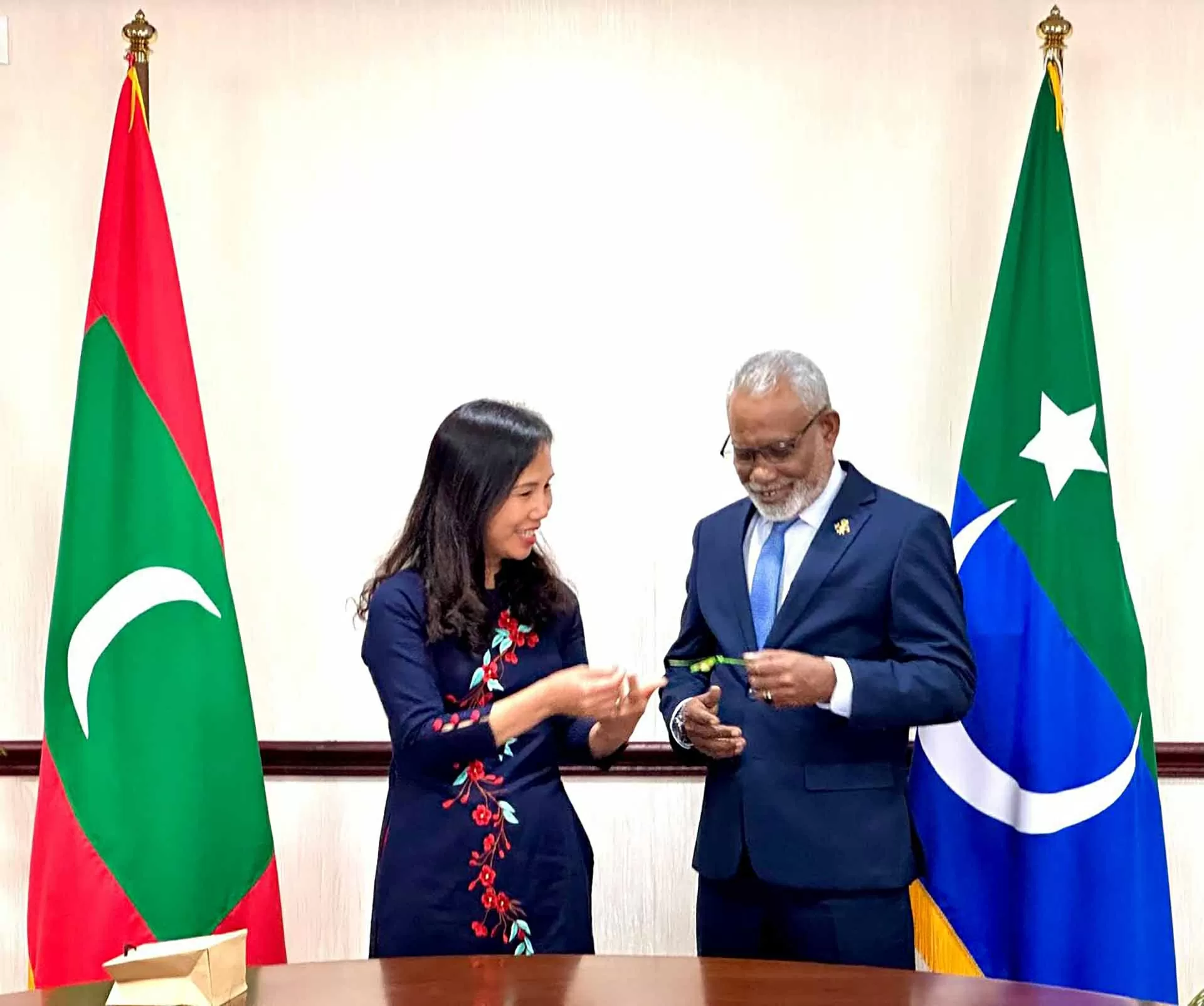 Maldives luôn coi trọng việc tăng cường và phát triển quan hệ với Việt Nam Maldives luôn coi trọng việc tăng cường và phát triển quan hệ với Việt Nam