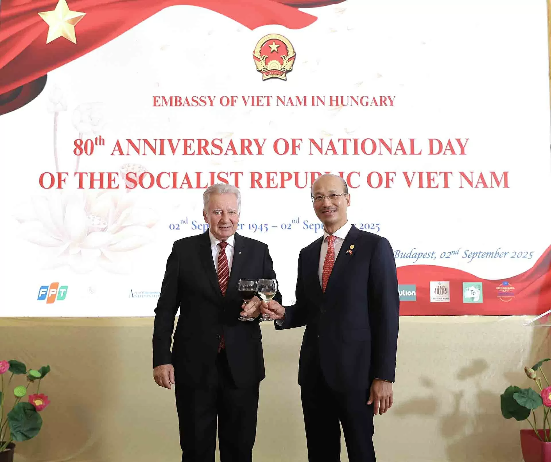 Kỷ niệm 80 năm Quốc khánh 2/9 tại Budapest: Khẳng định vị thế quốc gia, vun đắp tình hữu nghị và quan hệ Đối tác toàn diện Việt Nam-Hungary Kỷ niệm 80 năm Quốc khánh 2/9 tại Budapest: Khẳng định vị thế quốc gia, vun đắp tình hữu nghị và quan hệ Đối tác toàn diện Việt Nam-Hungary