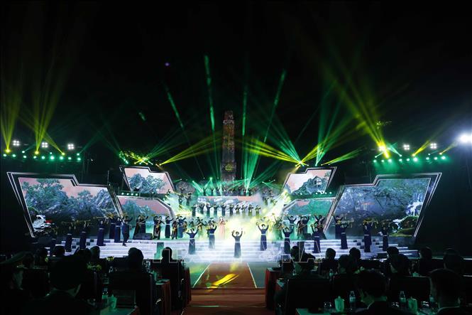 Ch&uacute; th&iacute;ch ảnh