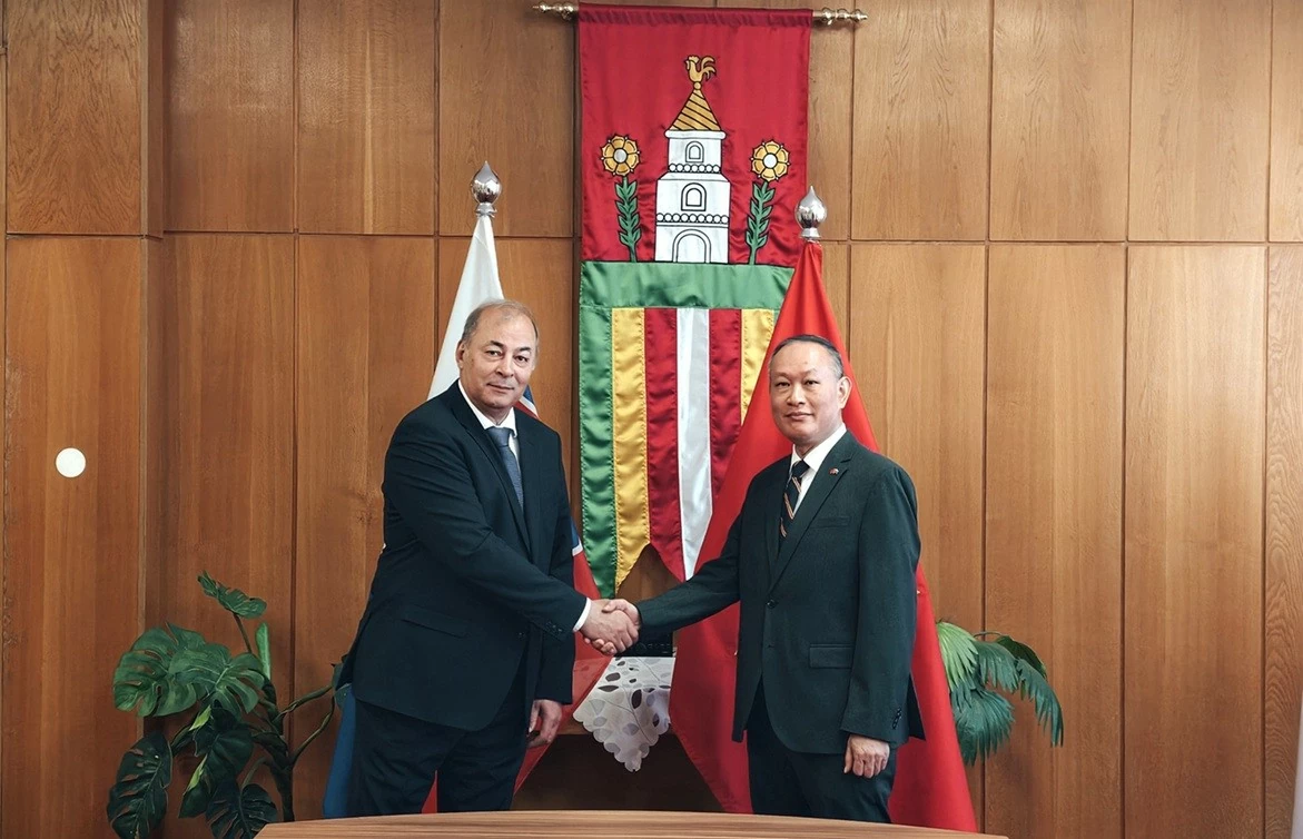 Đại sứ quán Việt Nam tại Slovakia tổ chức lễ kỷ niệm136 năm Ngày sinh Chủ tịch Hồ Chí Minh