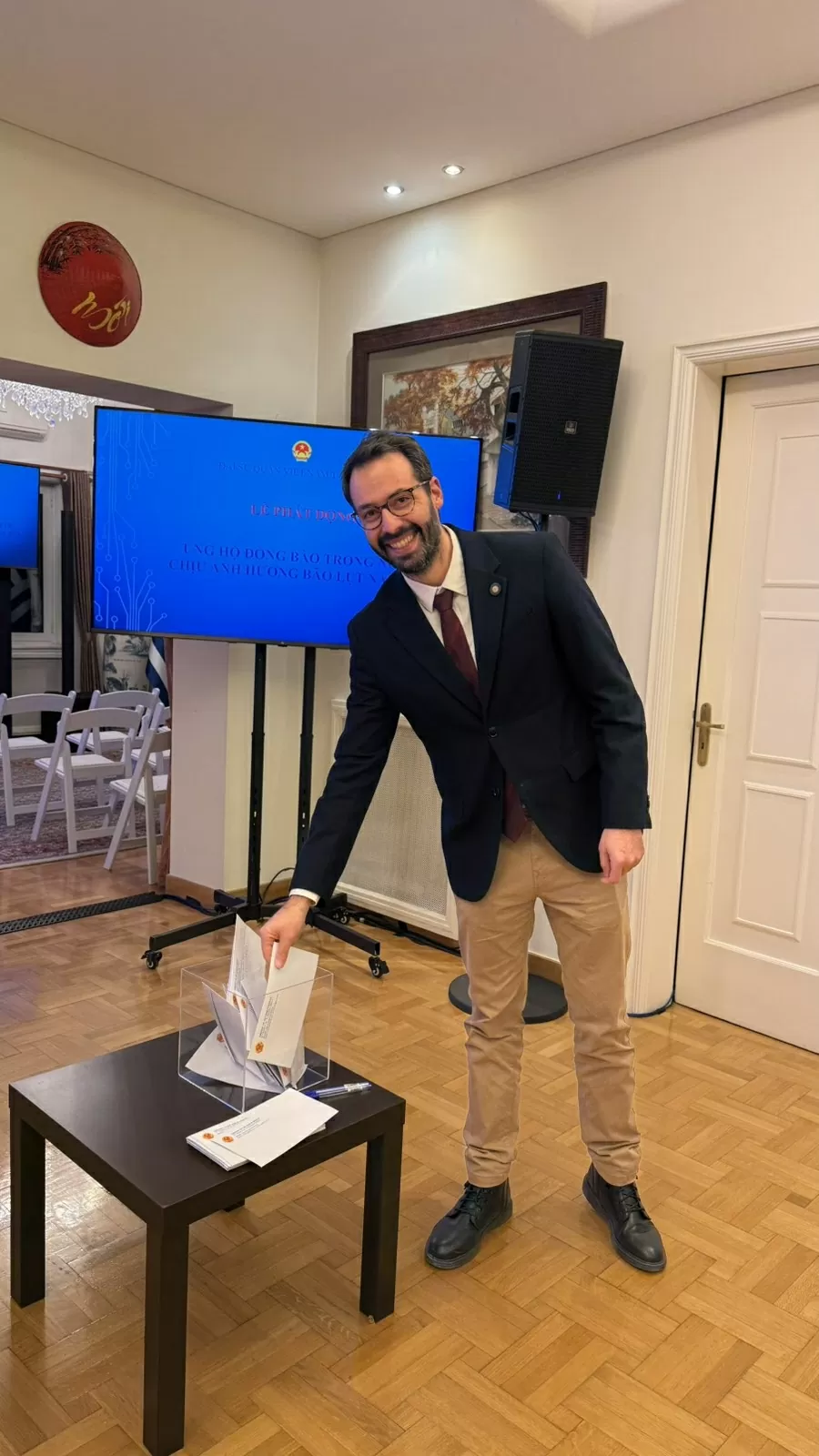 Kỷ niệm 15 năm thành lập Đại sứ quán Việt Nam tại Hy Lạp Kỷ niệm 15 năm thành lập Đại sứ quán Việt Nam tại Hy Lạp