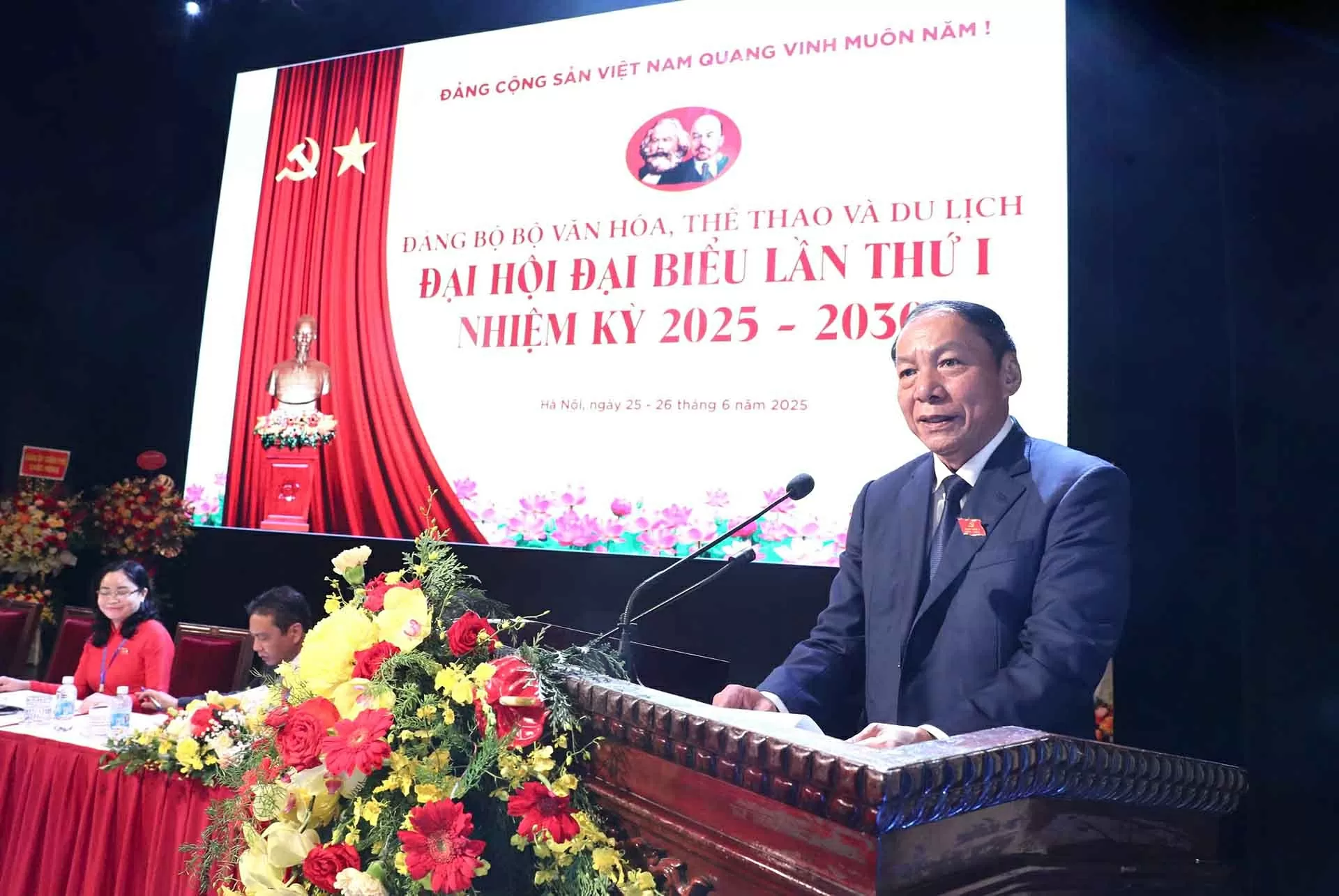 Sứ mệnh giữ gìn hồn cốt dân tộc, khơi dậy khát vọng phát triển, lan tỏa niềm tin, trí tuệ và bản lĩnh Việt Nam Sứ mệnh giữ gìn hồn cốt dân tộc, khơi dậy khát vọng phát triển, lan tỏa niềm tin, trí tuệ và bản lĩnh Việt Nam