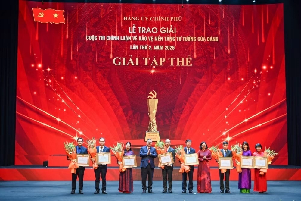 Trao Giải Cuộc thi chính luận về bảo vệ nền tảng tư tưởng của Đảng trong Đảng bộ Chính phủ lần thứ 2