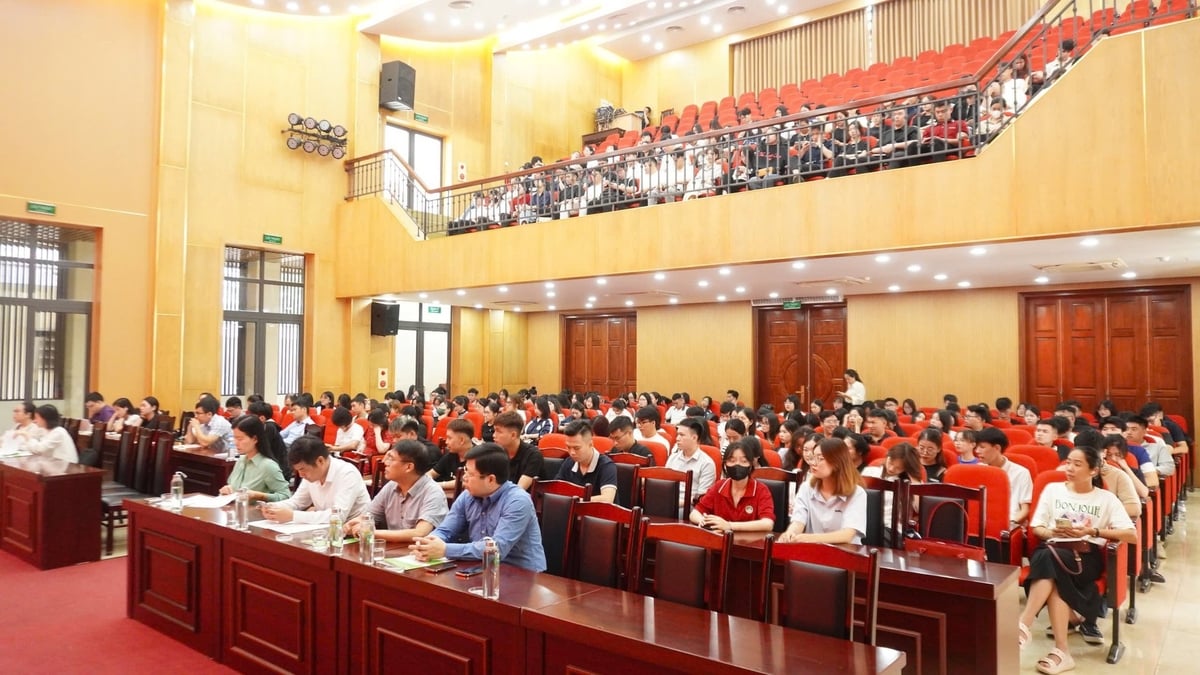 Toàn cảnh Hội nghị. Ảnh: Đảng ủy Bộ NN-MT.