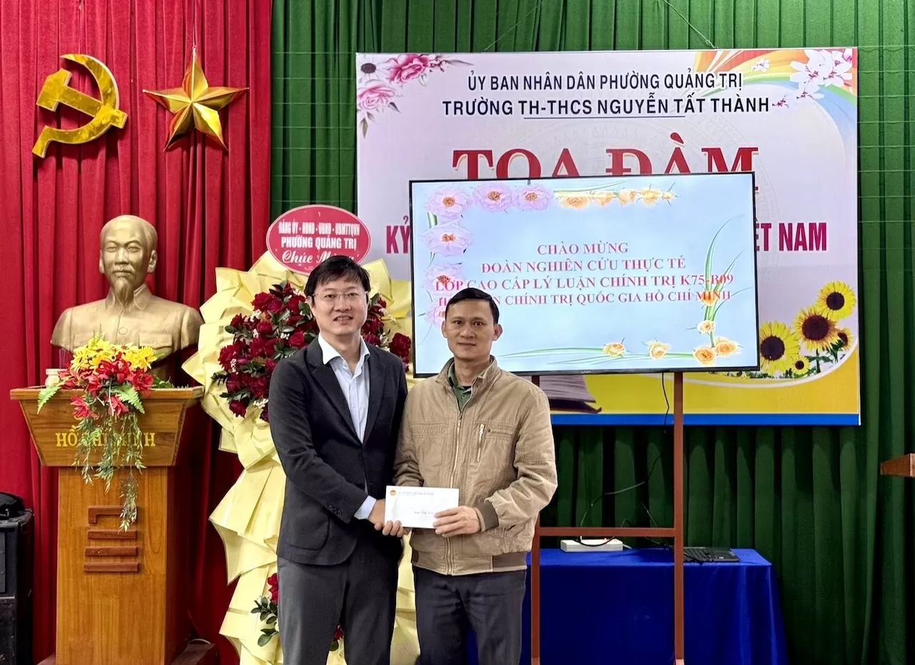 Hành trình học tập, tri ân và sẻ chia trên mảnh đất Quảng Trị anh hùng