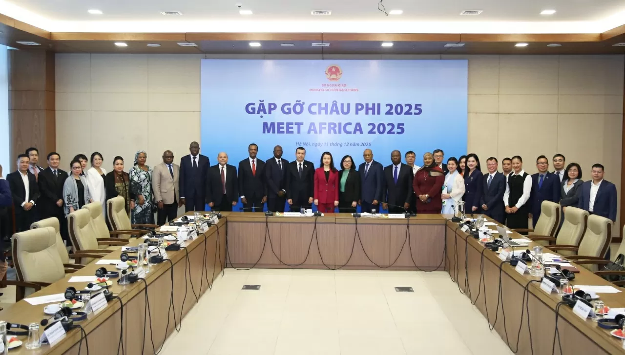 Các đại biểu chụp bức ảnh lưu niệm. (Ảnh: Thành Long) Các đại biểu chụp bức ảnh lưu niệm. (Ảnh: Thành Long)