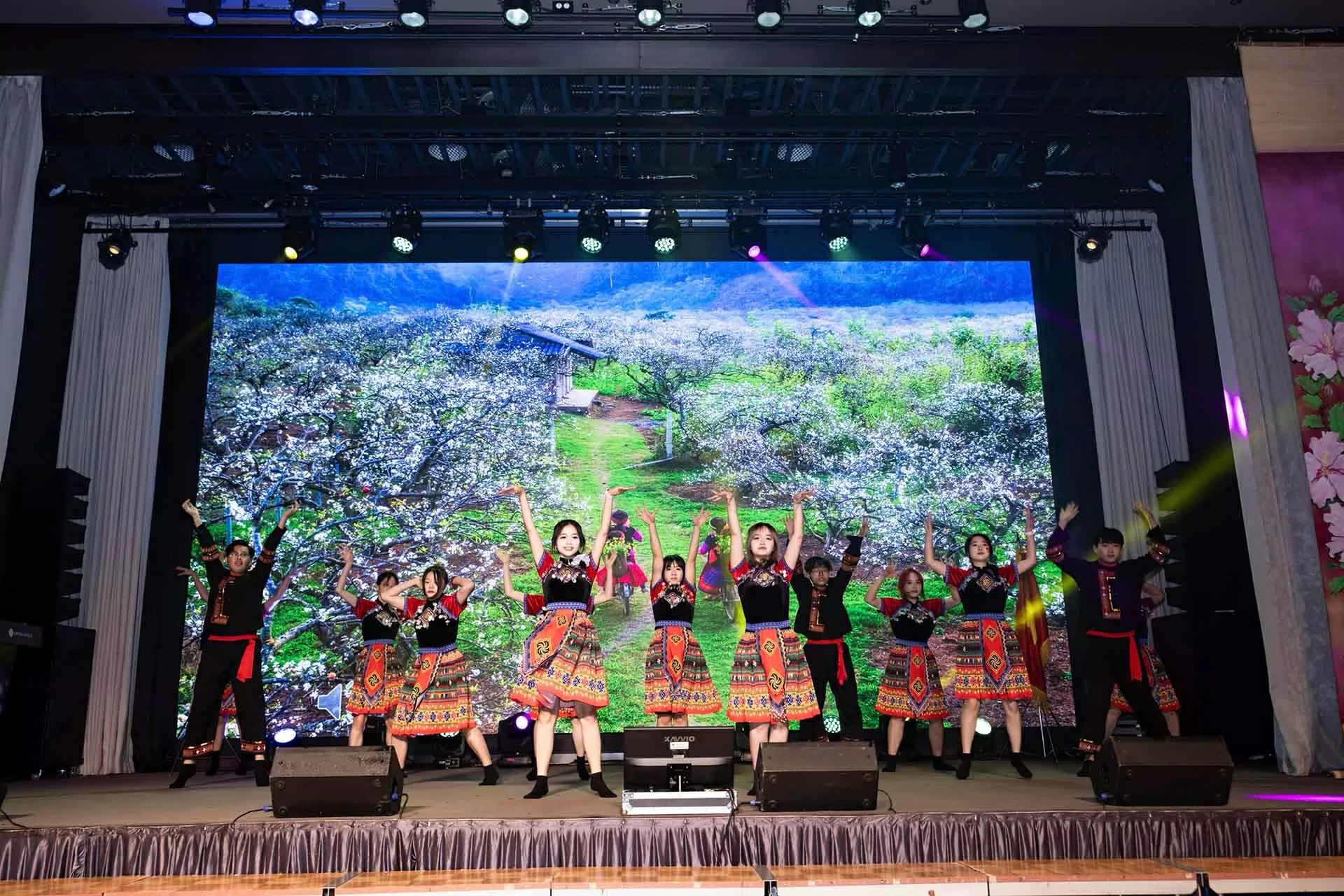 Tổng lãnh sự quán Việt Nam tại Busan tổ chức trọng thể Lễ kỷ niệm 80 năm Quốc khánh 2/9 Tổng lãnh sự quán Việt Nam tại Busan tổ chức trọng thể Lễ kỷ niệm 80 năm Quốc khánh 2/9