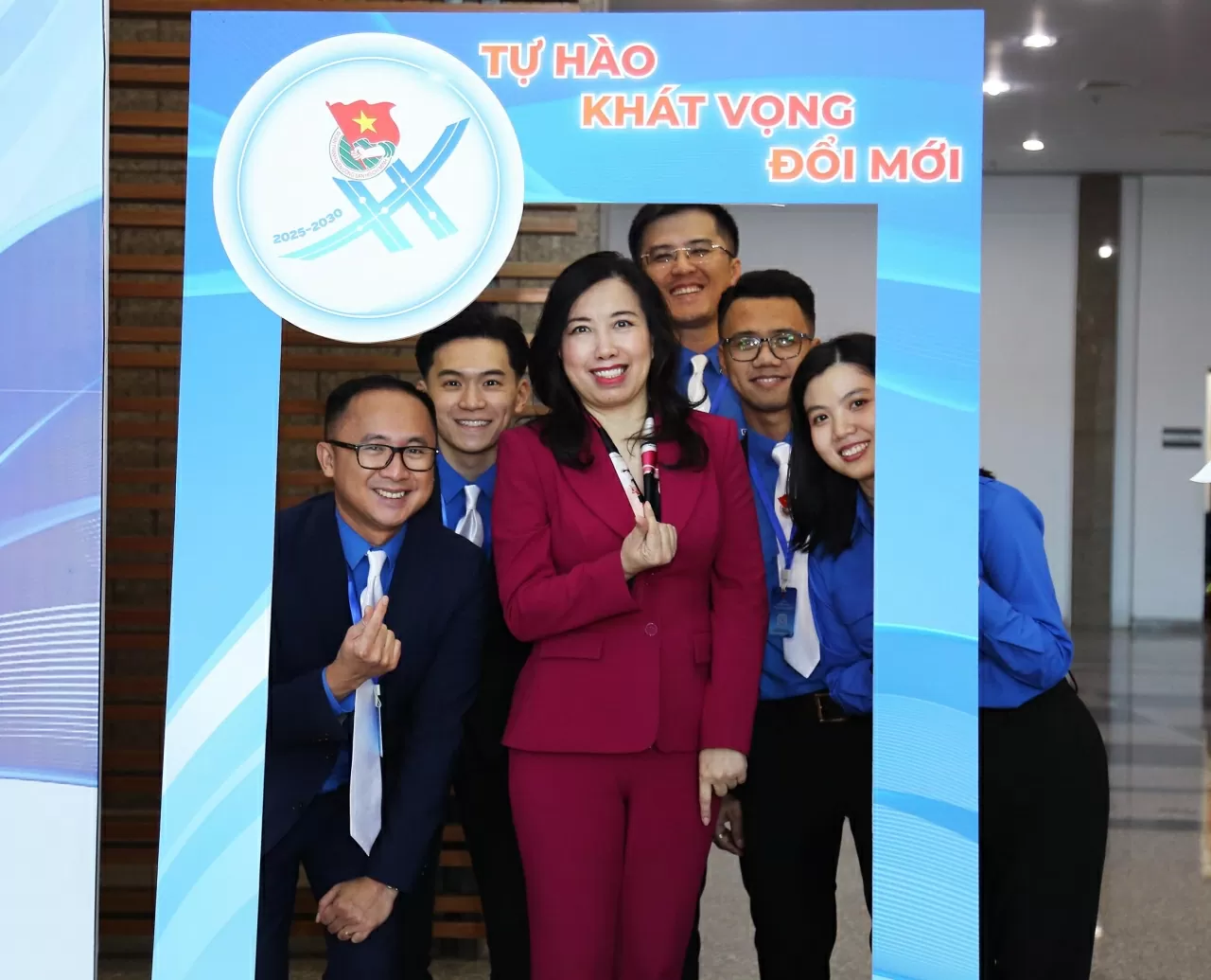 Đại hội Đoàn TNCS Hồ Chí Minh Bộ Ngoại giao khóa XX diễn ra thành công tốt đẹp. (Ảnh: Thành Long) Đại hội Đoàn TNCS Hồ Chí Minh Bộ Ngoại giao khóa XX diễn ra thành công tốt đẹp. (Ảnh: Thành Long)