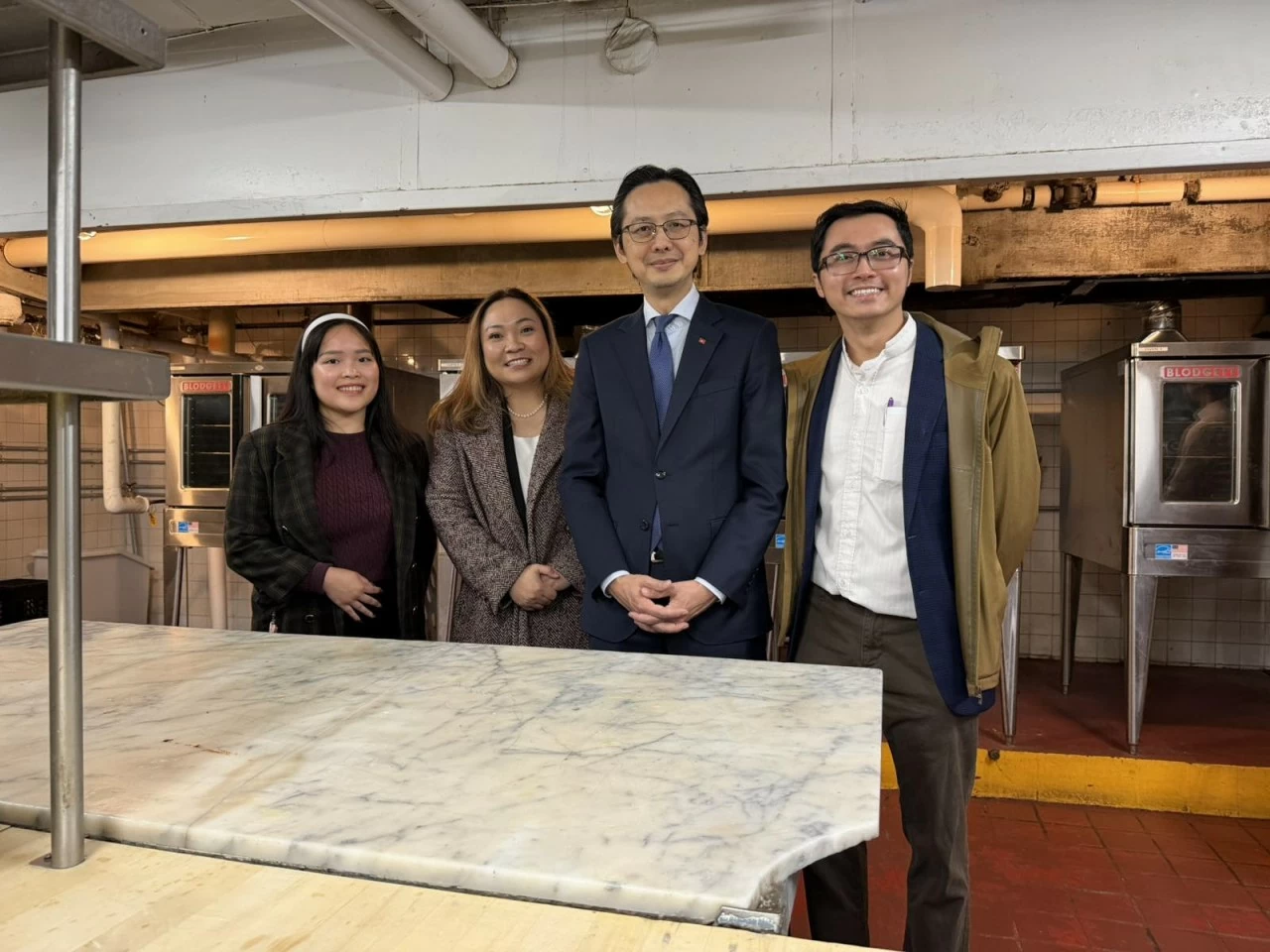 Thăm nơi Bác Hồ từng làm việc tại Boston (Hoa Kỳ) nhân dịp kỷ niệm 136 năm ngày sinh của Người