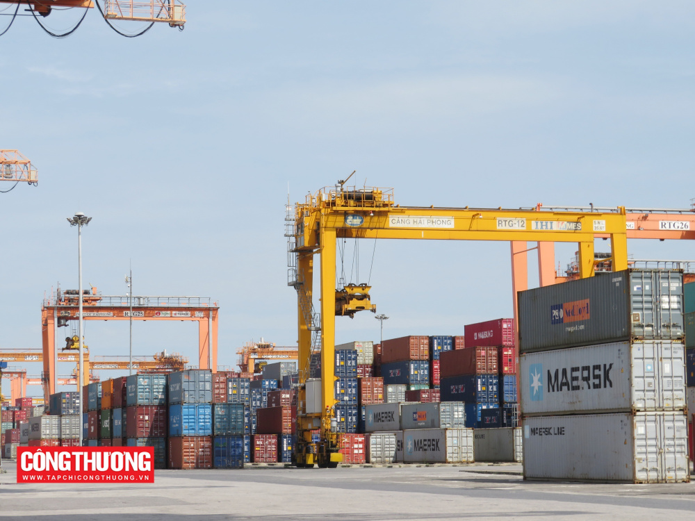 hàng hóa tồn đọng