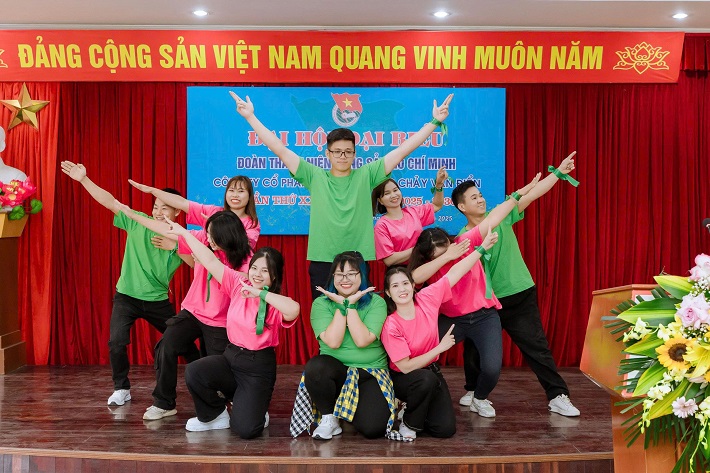 lân văn điển đại hội