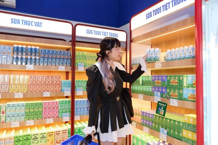 Nỗ lực đưa các tiêu chuẩn hàng đầu thế giới về Việt Nam, Vinamilk góp phần nâng chuẩn dinh dưỡng trong nước - Ảnh: Minh Anh