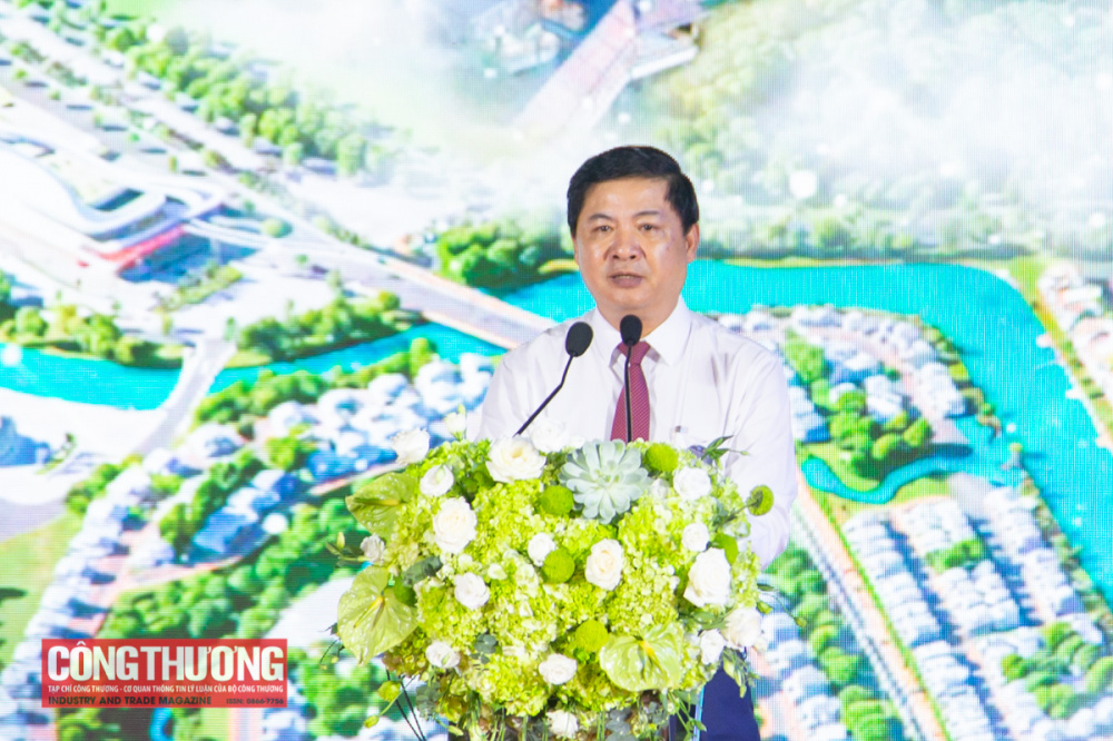 ông Lương Nguyễn Minh Triết - Chủ tịch UBND thành phố Đà Nẵng cho biết, việc khởi động dự án có ý nghĩa “kích hoạt” cho Khu thương mại tự do thành phố Đà Nẵng.