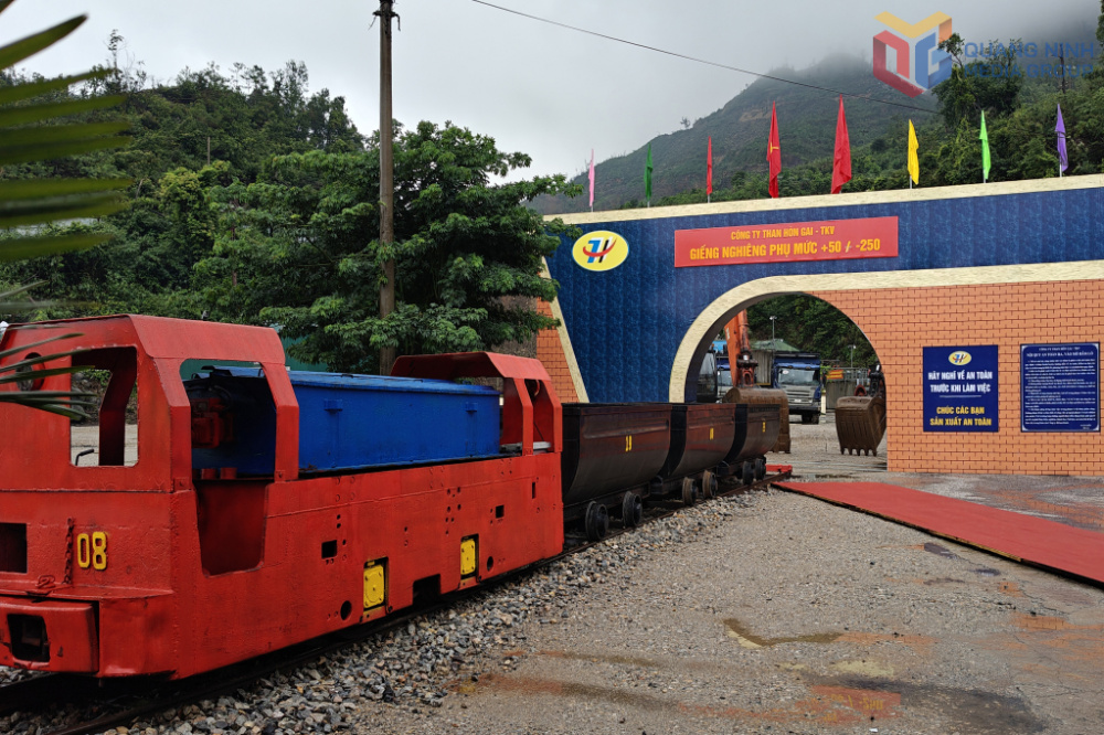 dự án mỏ hà ráng