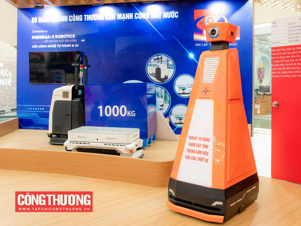 Các robot được giới thiệu tại triển lãm gồm robot tự động ứng dụng trong nhà máy Thủy điện Sơn La và Lai Châu; 27.	Robot tự hành công nghiệp AMR Pallet Mover + Robot tự hành công nghiệp AMR 250 của Phenikaa-X