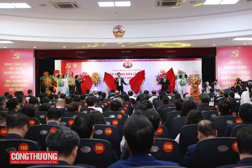 Đảng bộ Cục Đổi mới sáng tạo, Chuyển đổi xanh và Khuyến công: Đảng lãnh đạo ngành Công Thương phát triển theo hướng tăng trưởng xanh