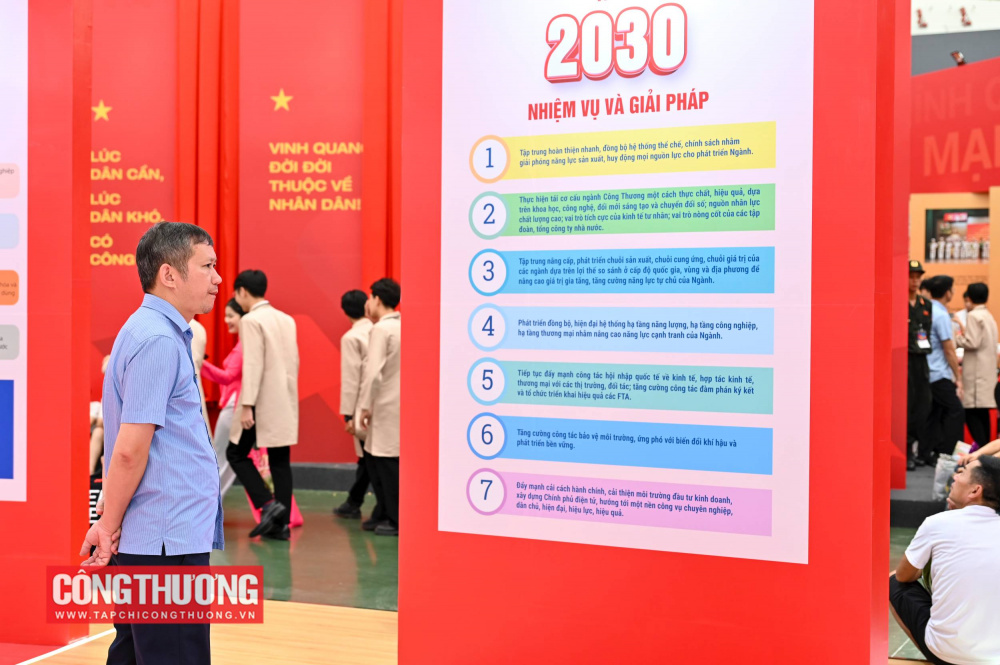 Khu vực Ngành Công Thương trong kỷ nguyên vươn mình của đất nước: Giới thiệu các chính sách của ngành Công Thương, mục tiêu cụ thể của một số lĩnh vực công nghiệp - thương mại, góp phần hiện thực hoá mục tiêu đưa đất nước, dân tộc Việt Nam bước vào kỷ nguyên vươn mình.