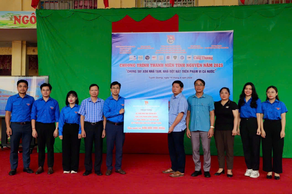 Đoàn Thanh niên Bộ Công Thương tổ chức Chương trình Thanh niên tình nguyện “Chung tay xóa nhà tạm, nhà dột nát trên phạm vi cả nước trong năm 2025”