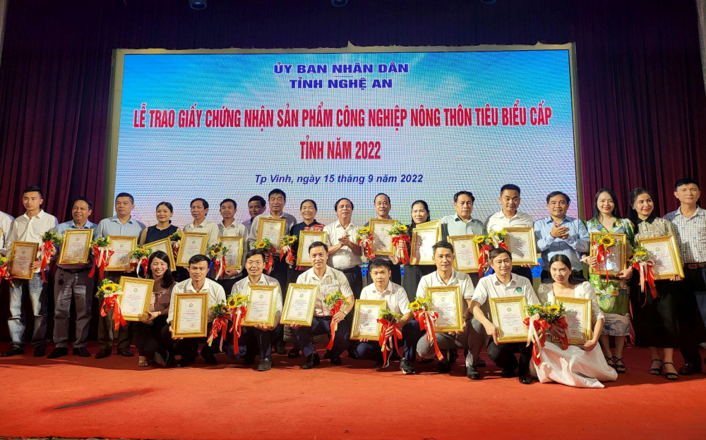 sản phẩm công nghiệp nông thôn