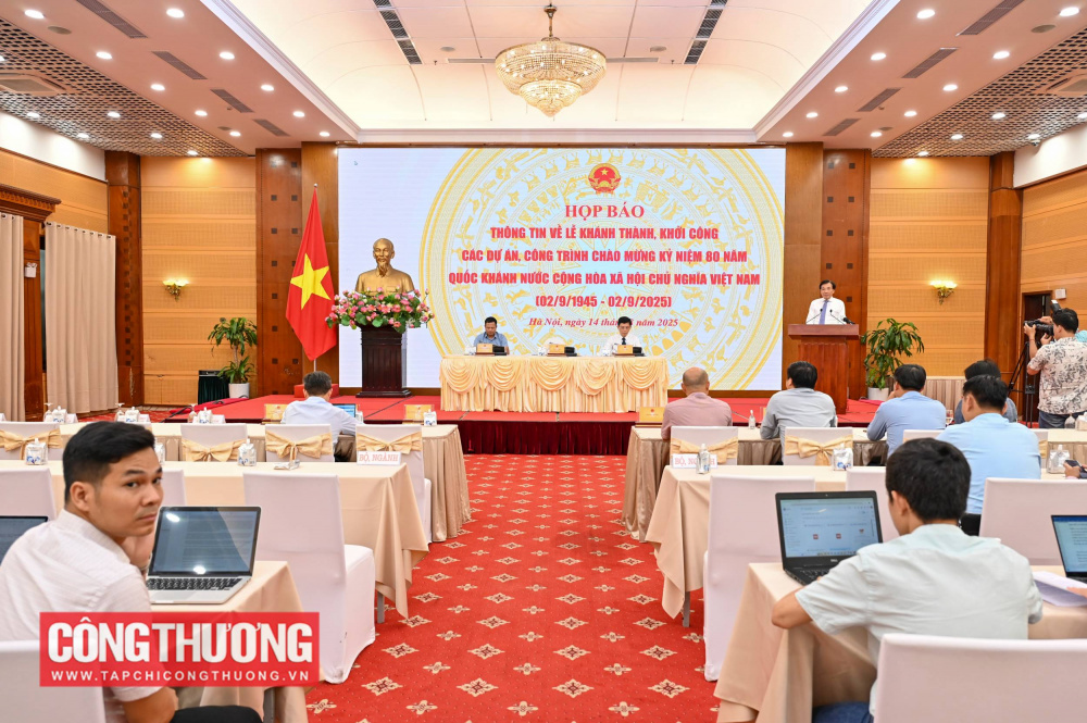Văn phòng Chính phủ phối hợp cùng Bộ Xây dựng tổ chức buổi họp báo cung cấp thông tin về công tác chuẩn bị tổ chức Lễ khánh thành, khởi công các công trình, dự án chào mừng kỷ niệm 80 năm Quốc khánh (02/9/1945 - 02/9/2025)