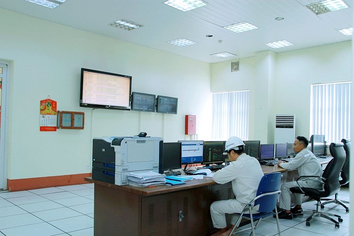 Nhà máy duy trì chế độ làm việc 24/24, bám sát tình hình mưa lũ