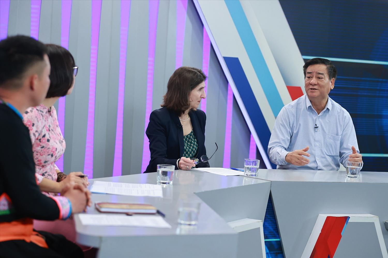 Tọa đàm trực tuyến với chủ đề: “Phát huy vai trò quản lý Nhà nước về công tác dân tộc trong thực hiện Chương trình MTQG”