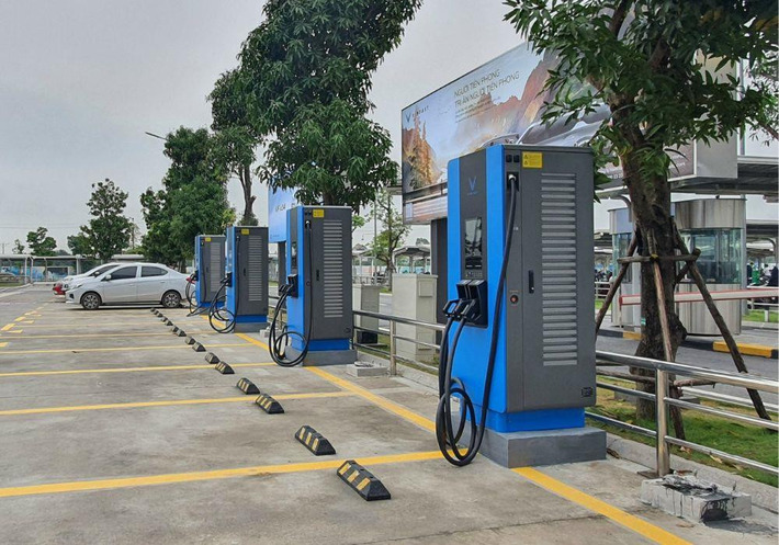 trạm sạc điện