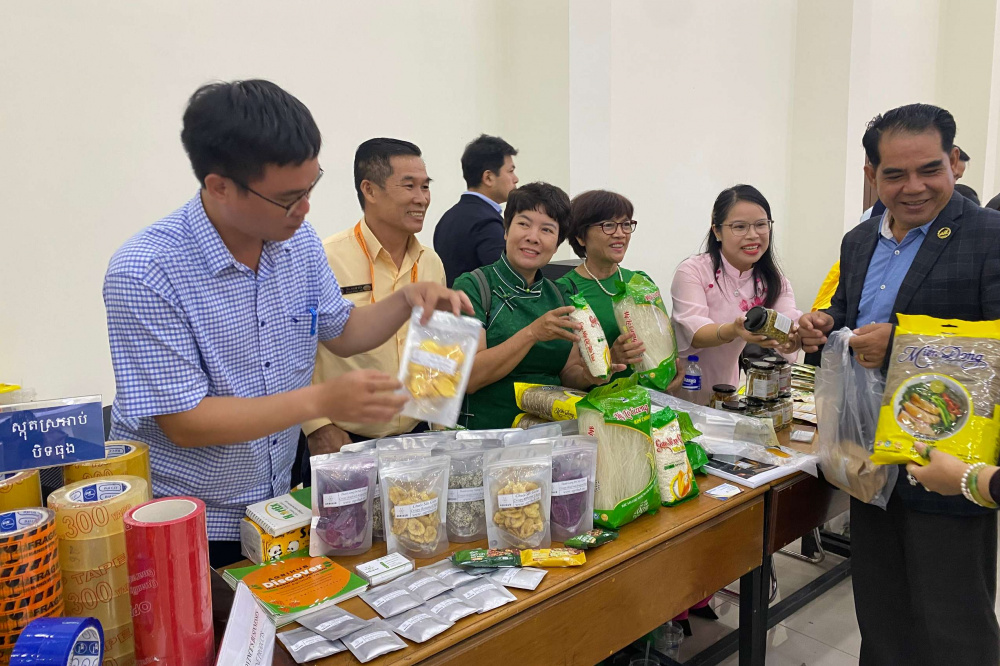 Đẩy mạnh xúc tiến thương mại Việt Nam - Campuchia, hướng tới mục tiêu đạt kim ngạch 20 tỷ USD