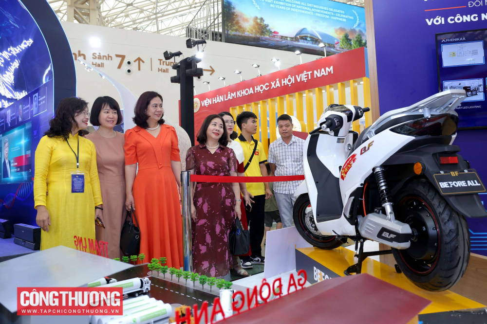 Triển lãm thành tựu Ngành Công Thương: Tiếp lửa để thế hệ trẻ vững bước tiến vào kỷ nguyên mới