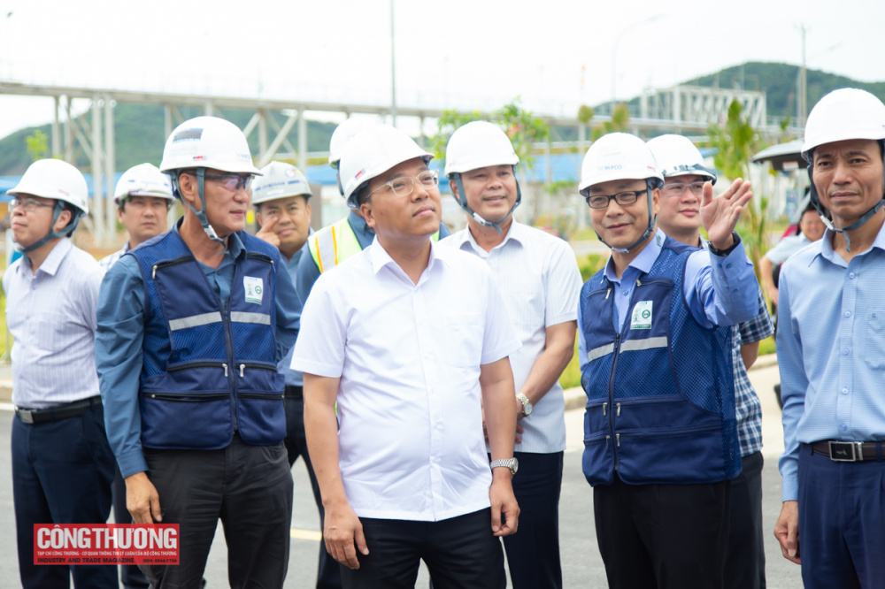 Thứ trưởng Nguyễn Hoàng Long