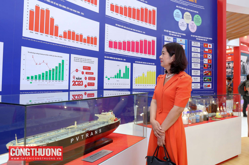 Triển lãm thành tựu Ngành Công Thương: Tiếp lửa để thế hệ trẻ vững bước tiến vào kỷ nguyên mới