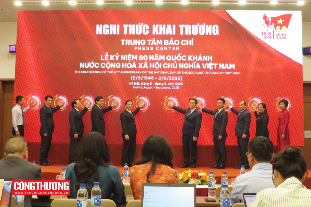 trung tâm báo chí