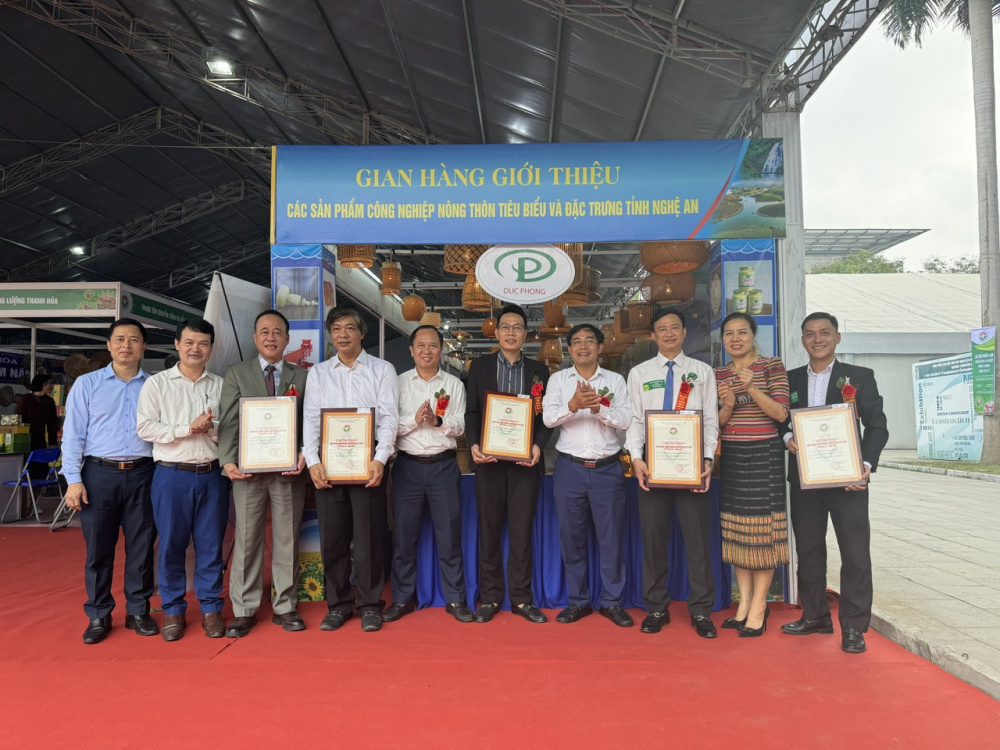 sản phẩm công nghiệp nông thôn