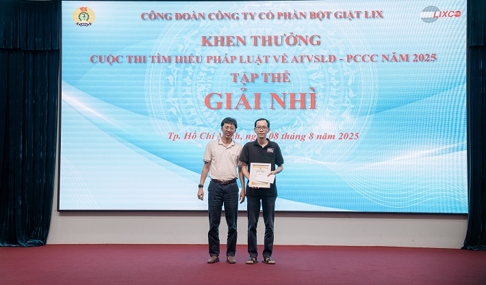 tháng công nhân 8