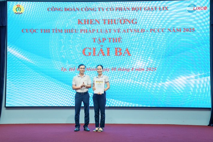 tháng công nhân 10