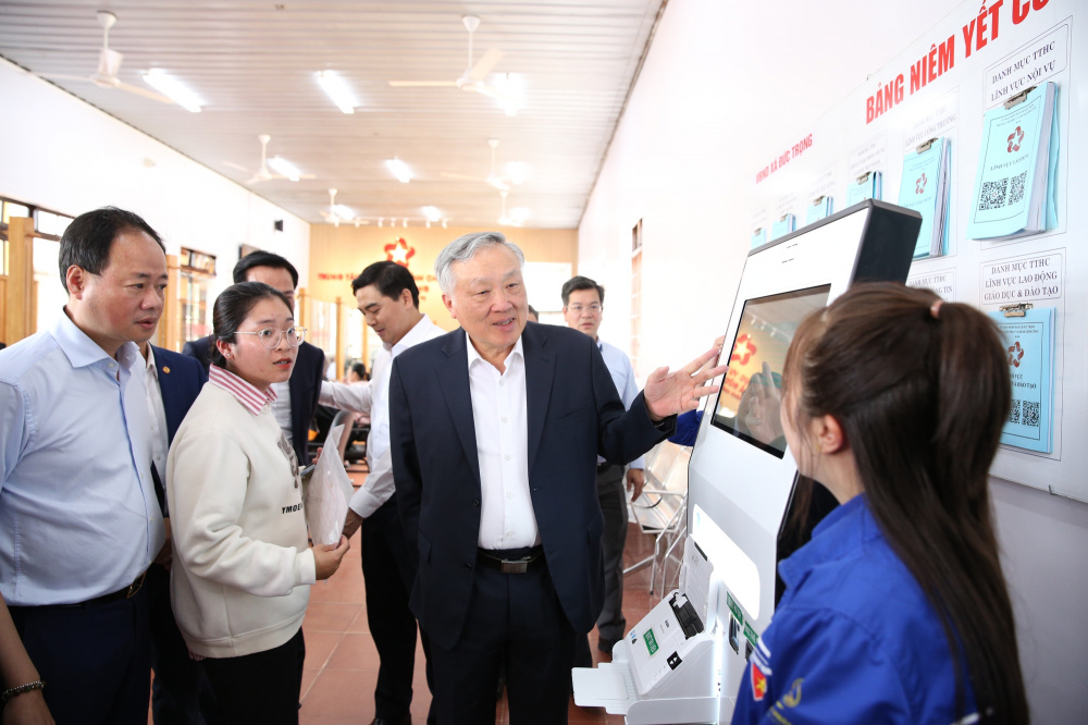 sắp xếp tổ chức bộ máy