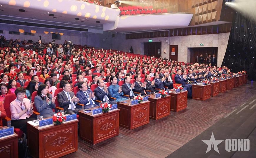 Thủ tướng Phạm Minh Chính dự Lễ trao Giải thưởng toàn quốc về thông tin đối ngoại lần thứ XI