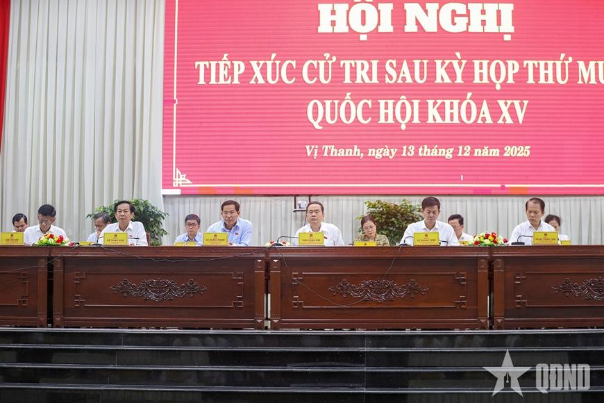 Chủ tịch Quốc hội Trần Thanh Mẫn: Lấy lợi ích của người dân làm trung tâm, chọn đại biểu có đức, có tài