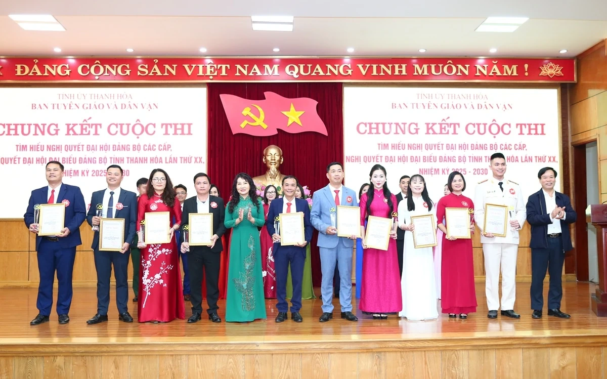 20 th&iacute; sinh xuất sắc đoạt giải cuộc thi t&igrave;m hiểu nghị quyết Đại hội Đảng bộ c&aacute;c cấp