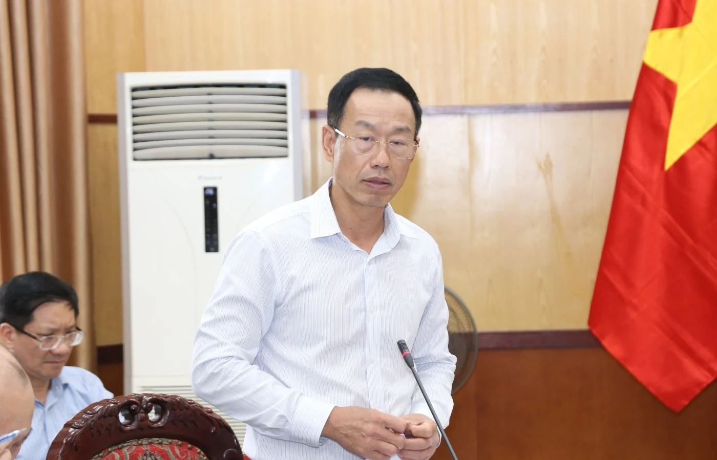 Thảo luận, cho &yacute; kiến v&agrave;o kế hoạch, chương tr&igrave;nh h&agrave;nh động ph&aacute;t triển kinh tế - x&atilde; hội năm 2026