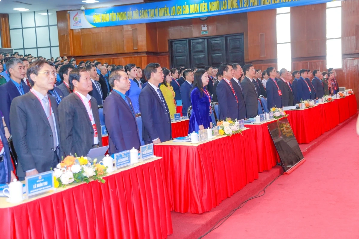 Phát huy trí tuệ, sức mạnh của đoàn viên, công nhân lao động trong sự nghiệp xây dựng và phát triển kinh tế - xã hội