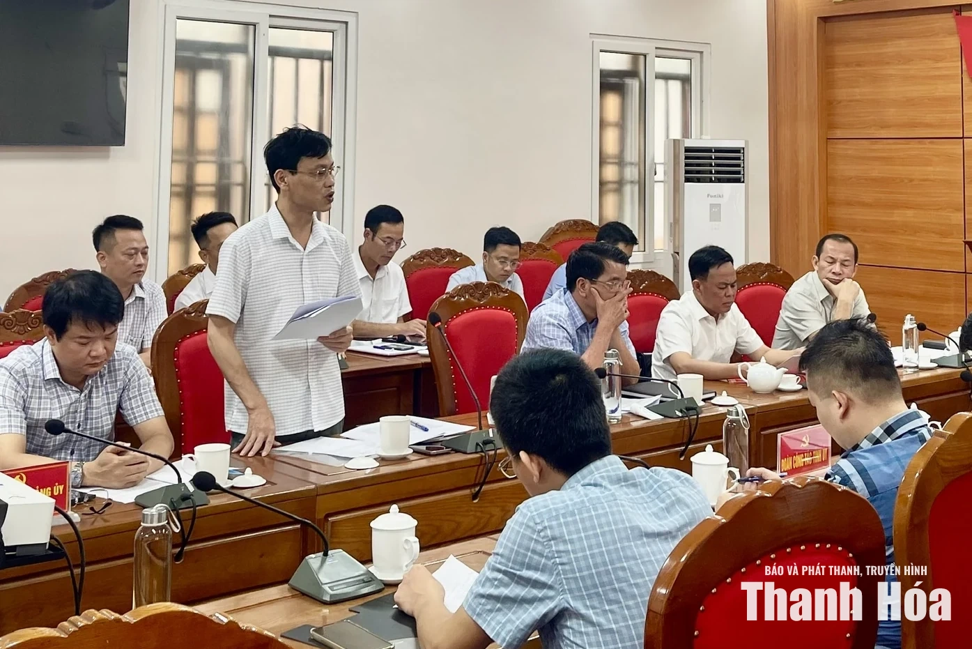 Tập trung tháo gỡ vướng mắc, thúc đẩy tiến độ các nhiệm vụ trọng tâm