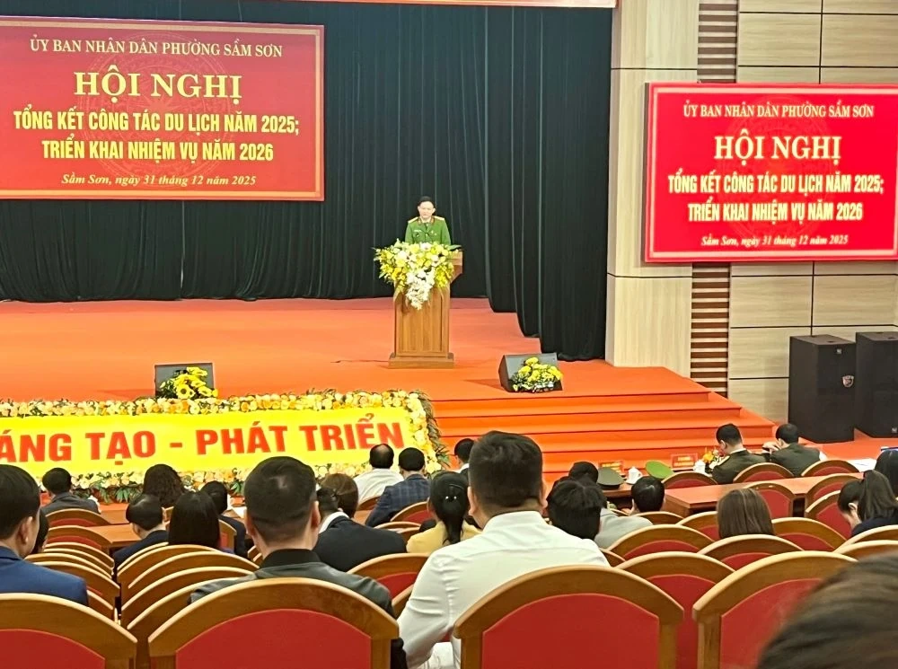 Phấn đấu x&acirc;y dựng mỗi c&ocirc;ng d&acirc;n Sầm Sơn l&agrave; một đại sứ du lịch