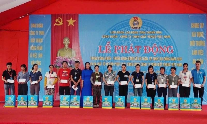 Công ty TNHH Giầy Venus Việt Nam phát động “Tháng Công nhân”