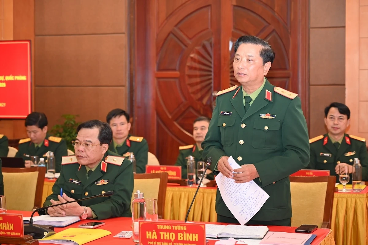 Đảng ủy Qu&acirc;n khu 4 ra Nghị quyết l&atilde;nh đạo thực hiện nhiệm vụ Qu&acirc;n sự, Quốc ph&ograve;ng v&agrave; x&acirc;y dựng Đảng năm 2026