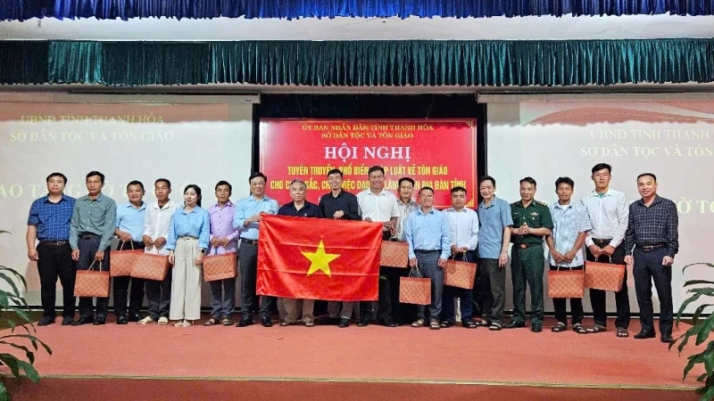 Tuyên truyền, phổ biến pháp luật về tôn giáo cho các chức sắc, chức việc đạo Tin lành