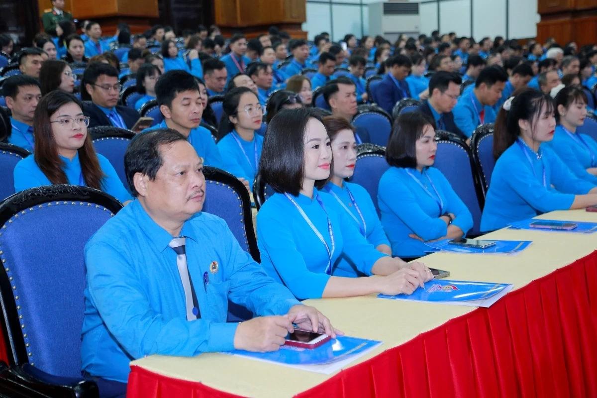 Phát huy trí tuệ, sức mạnh của đoàn viên, công nhân lao động trong sự nghiệp xây dựng và phát triển kinh tế - xã hội