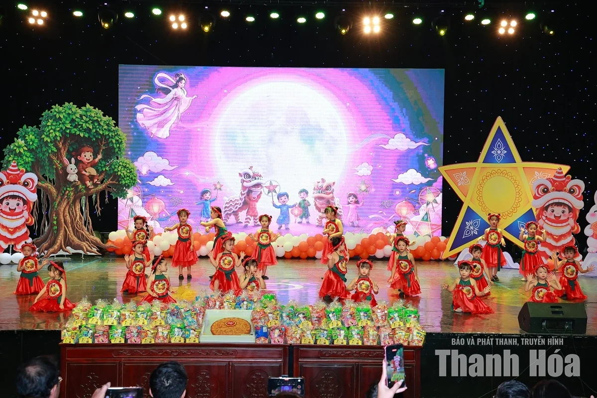 Vui tết Trung thu - Lung linh trăng rằm